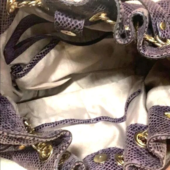 Stunning Michael Kors Purple Suede Shoulder Bag With Chain Detail EUC - Picture 8 of 8